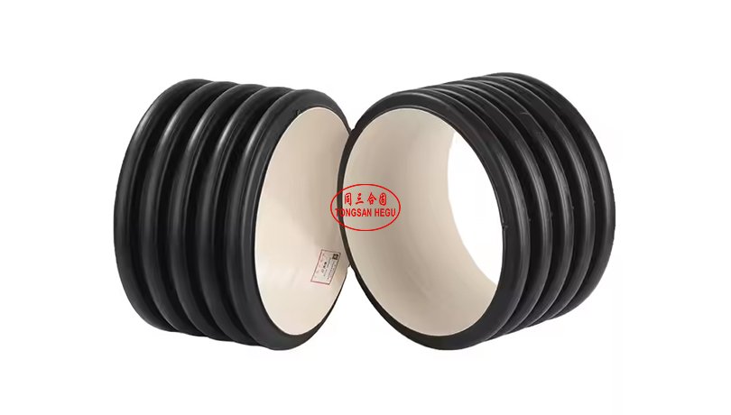 Double wall corrugated pipe machine