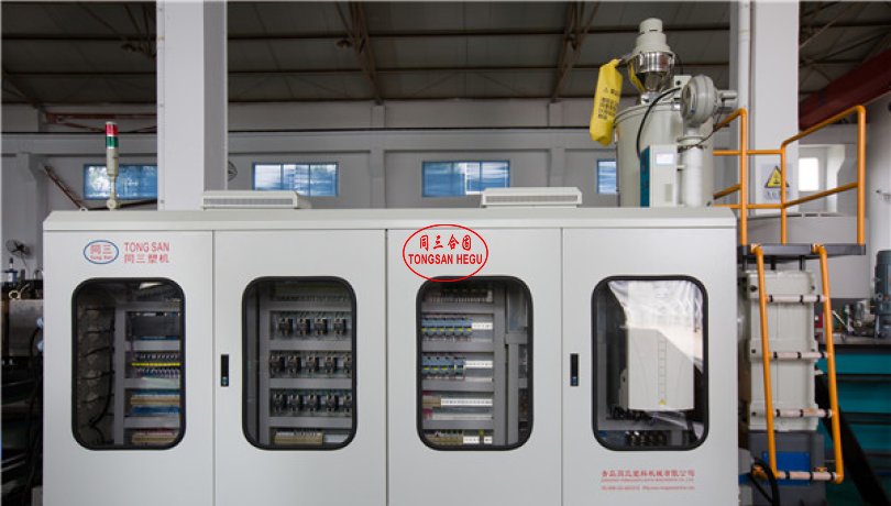 pp hollow sheet machine