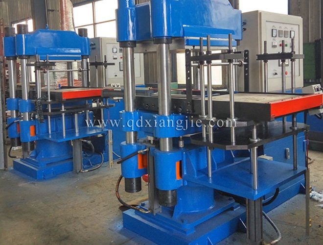 XLB-D 700x700mm/200 ton column vulcanizer