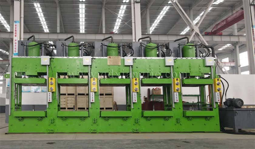 Solid Tire Curing Press