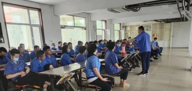 A SG Global Packaging Plastic Weaving Company realizou o treinamento "Mês de Produção de Segurança"