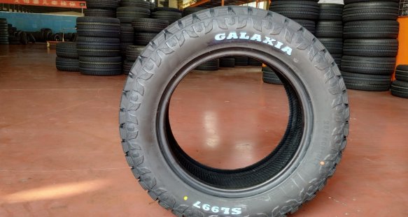 PCR TIRE Catalog+2025