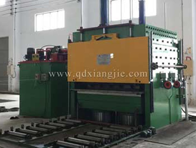 Special vulcanizer for bridge bearing seismic isolation equipment