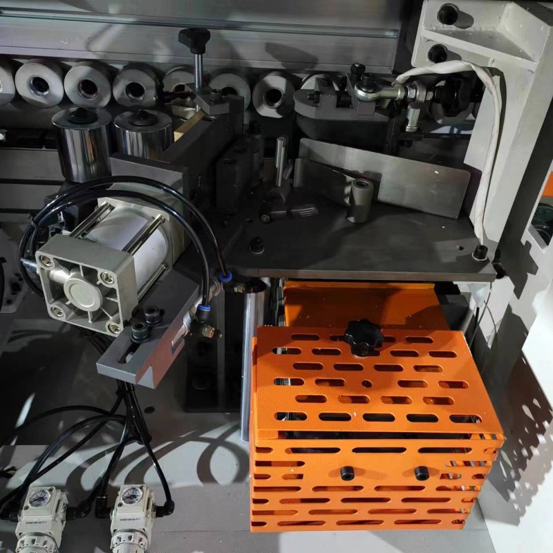 YZ-H1 WOOD EDGE BANDER MACHINE