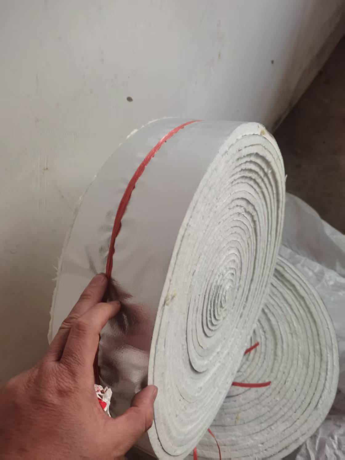 ALUMINUM FOIL FACED CF BLANKET 2.jpg