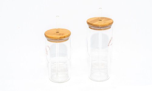 Logotipo personalizado 500 ml 16 oz transparente café cerveza vaso en forma de lata de vidrio vasos con tapa de bambú y pajita de vidrio