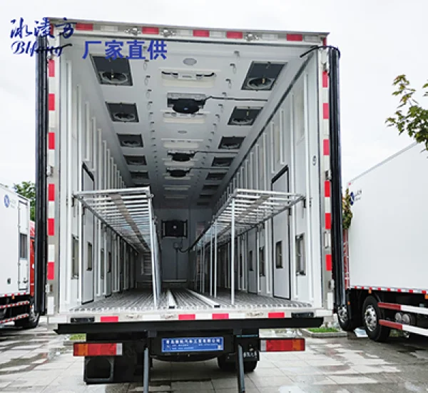 Binglingfang factory made the box of the chicken seedling transport vehicle 4-9m sale