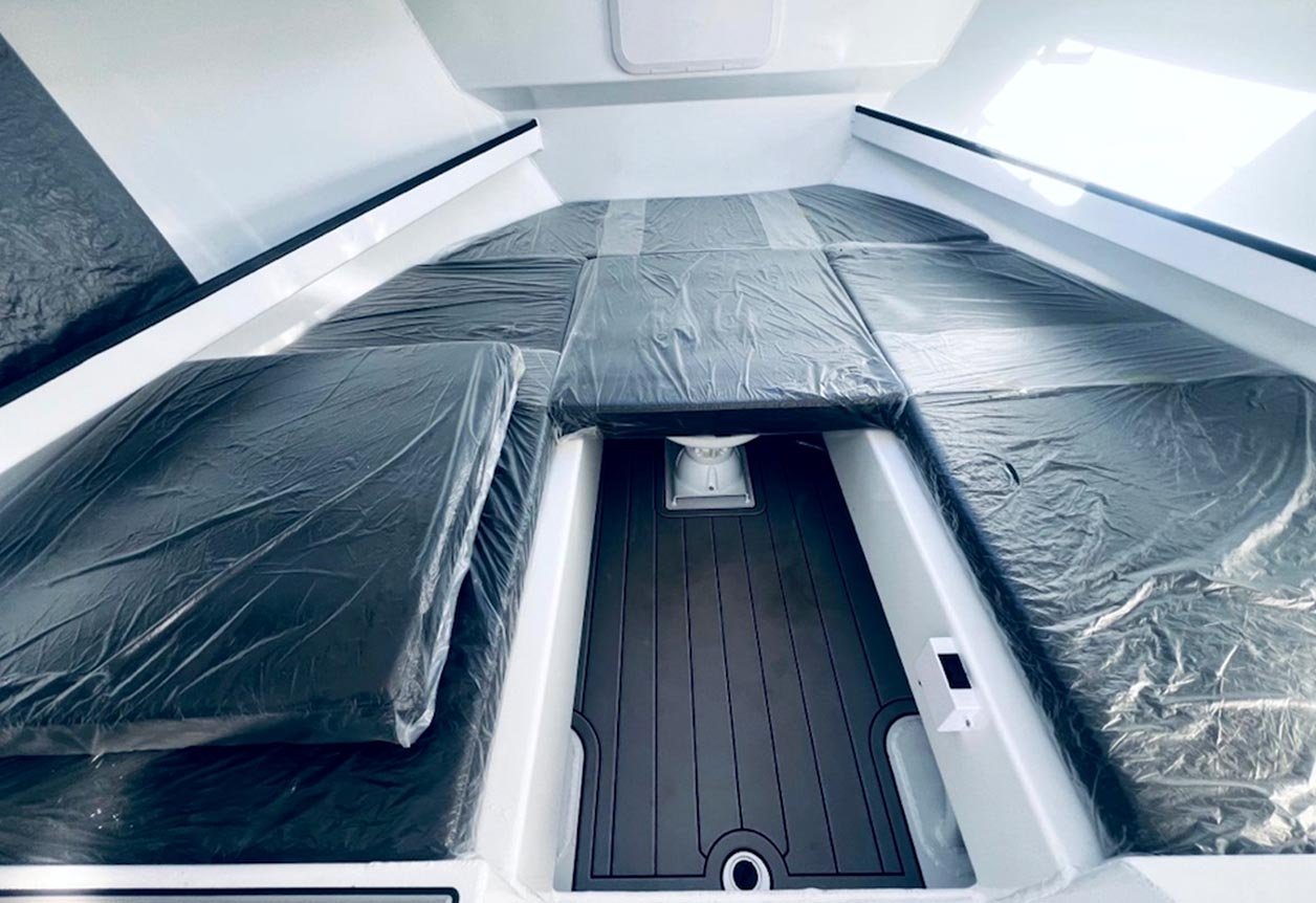 25 ft aluminum boat