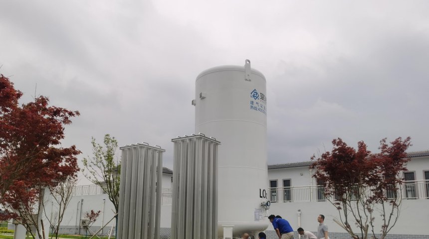 Compressed Gas vs Liquefied Gas: Key Differences & Industrial Supply Selection Guide