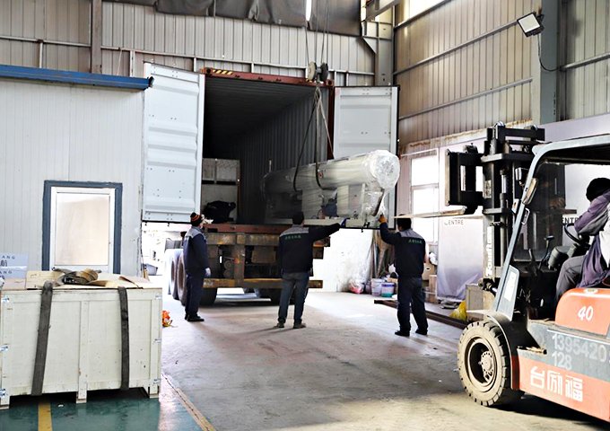 شحن خط إنتاج أنابيب PVC