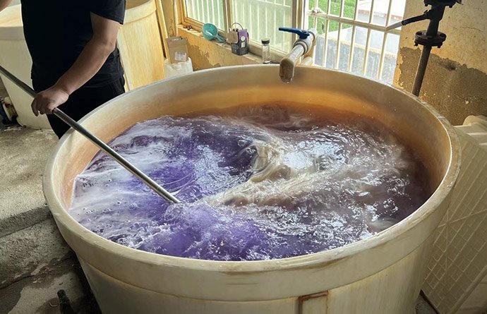 -4_0000_ca8c94786a596323000ed2db4a17888