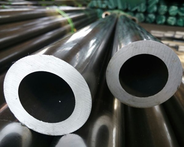 Seamless steel pipe