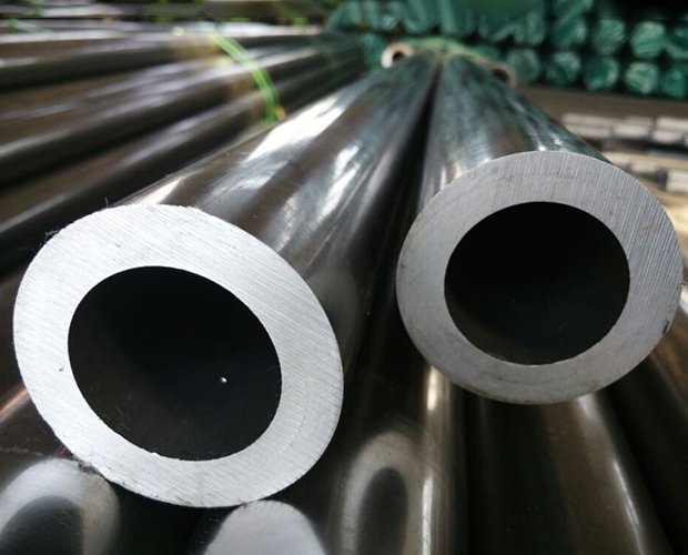 Seamless steel pipe