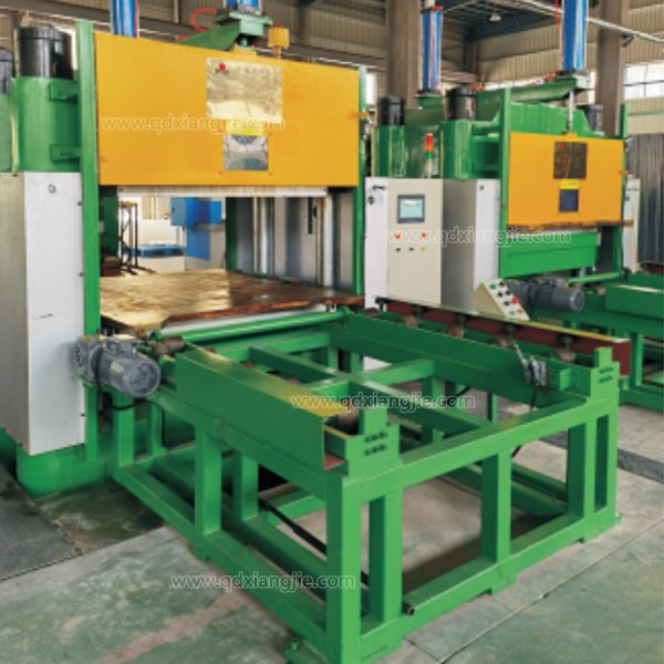 Rubber bridge bearing vulcanizing machine