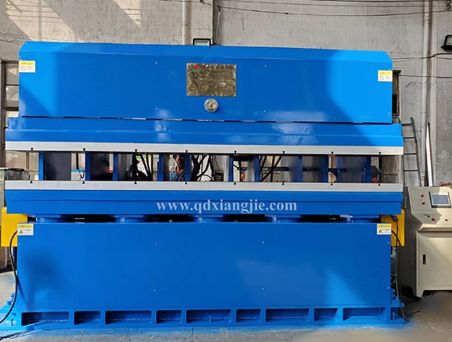 4000*500/500T jaw vulcanizer