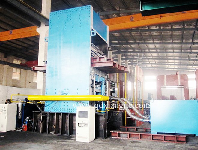 4500T Side Plate Vulcanizer