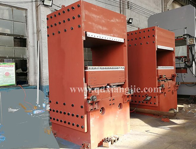 1200T vulcanizing machine exported to United States