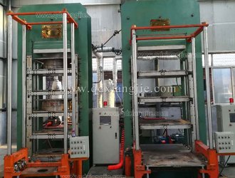 Frame type solid tire vulcanizing machine