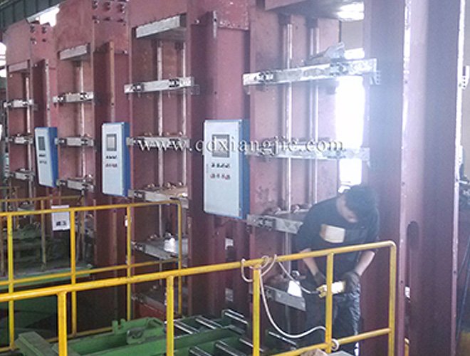 Camorra Speedida solid tire vulcanizer