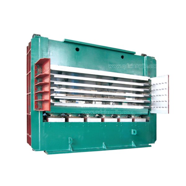 Tyre tread vulcanizing press