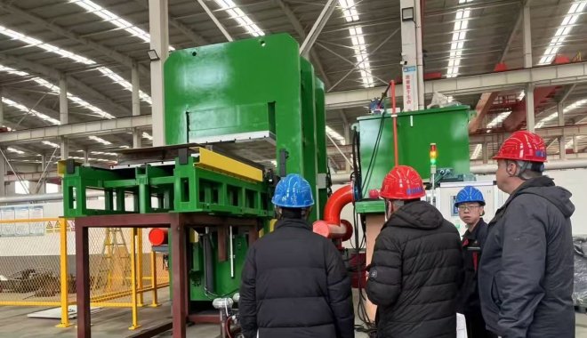 Customers visited our company to inspect the equipment and spoke highly of it.