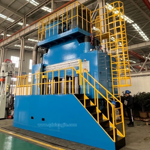 XiangjieRubberPress4