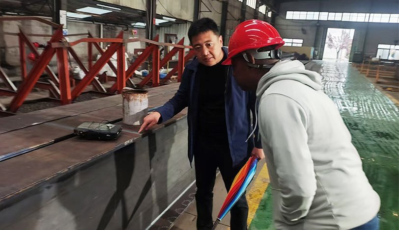 Fijian Clients Visit Factory, General Manager Mr. Deng Provides On-Site Introduction to Steel Structure Products
