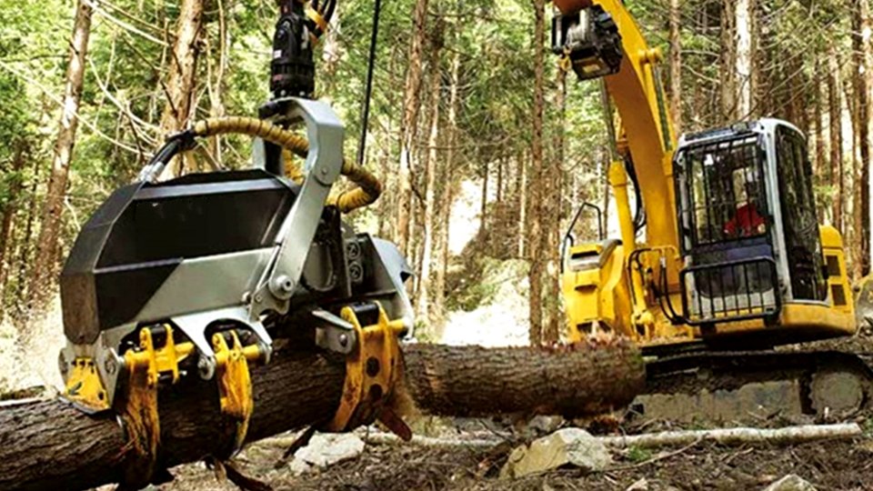ADI material the Wolverine blade in the logging industry
