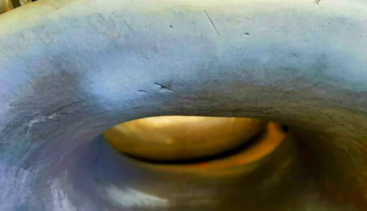 What is the Electron Microscope Analysis Method for Casting Defect Detection?