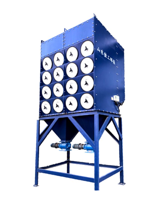 Slanted filter cartridge dust collector