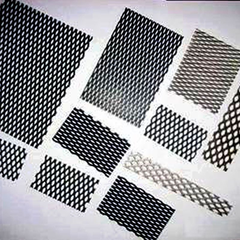 MMO anode with corrosion-resistant coating