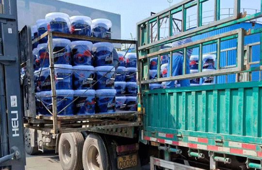 Loading and shipping