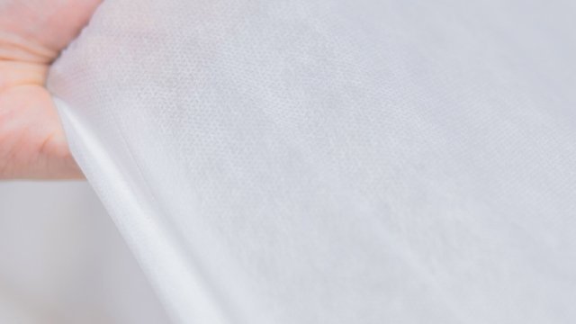 Non-woven interlining