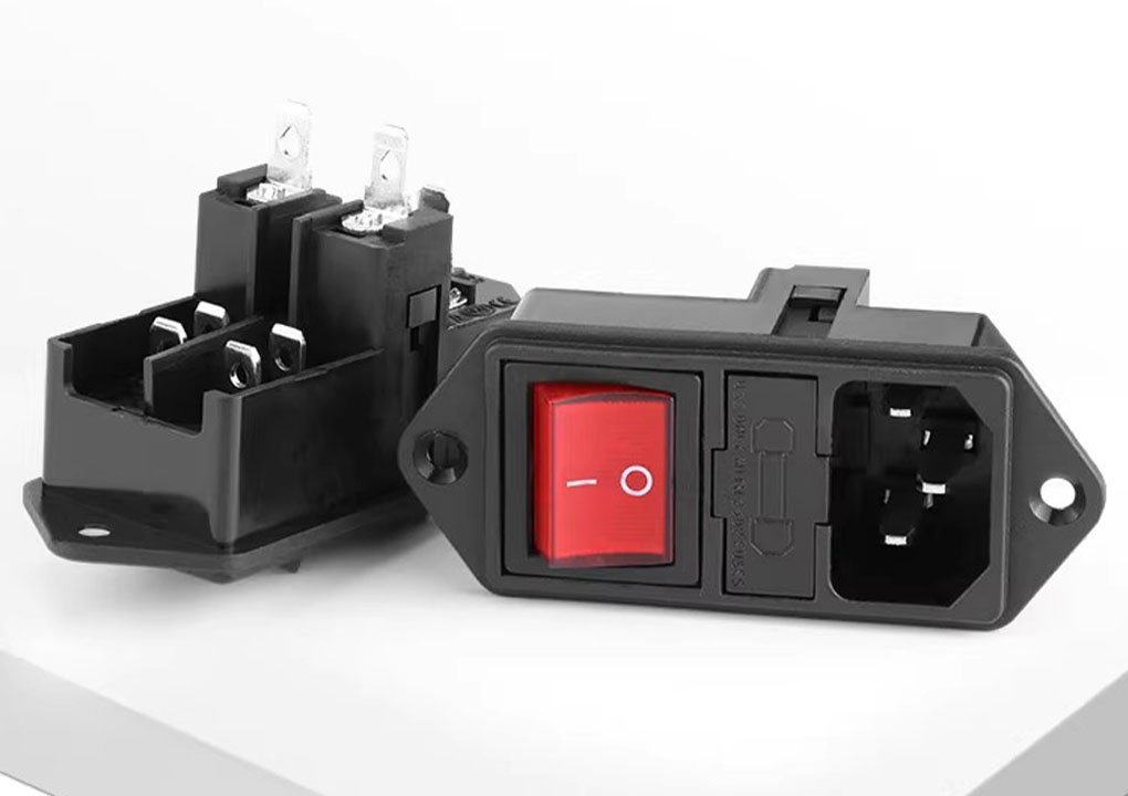 Huijun brass three-in-one socket