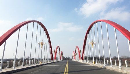 PUENTE DE CUERDA DE ARCO DE ACERO