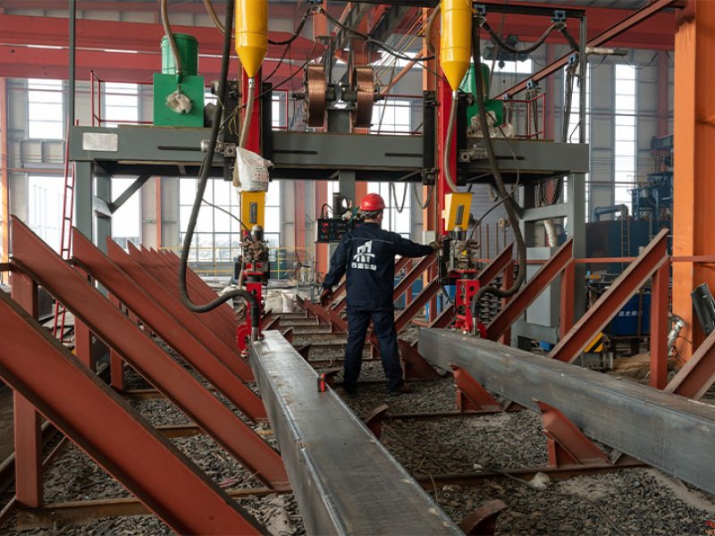 Soldadura de piezas en bruto de montaje