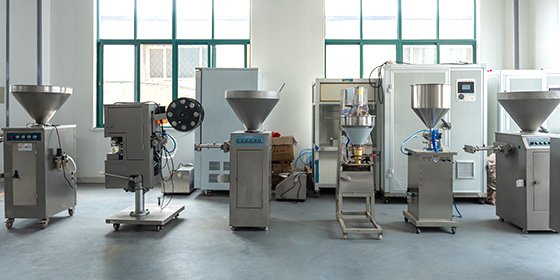 The meat processing equipment purchased by American customers was packaged and shipped.