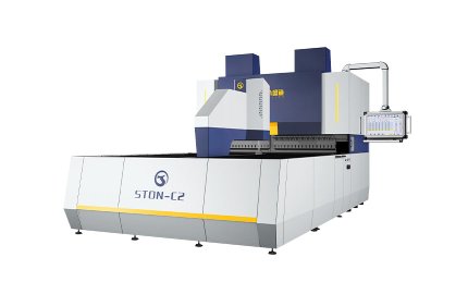 Cintreuse de panneaux à bras de presse