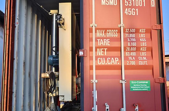 Qingdao Hongxingwang Ships CNC Foam Cutting Machine in Eco-Container