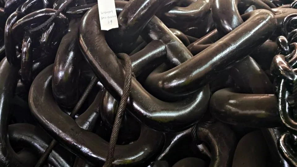 Original Anchor Chain VS. Black Tar Anchor Chain