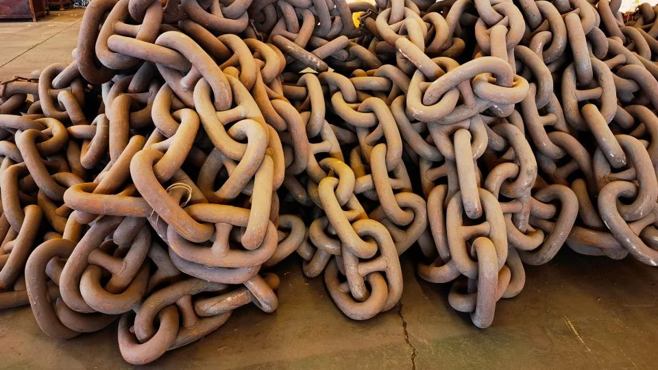 27.5-Meter Anchor Chain for 10,000-Ton Ships