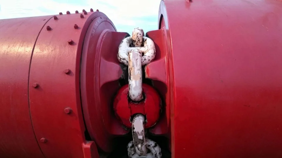 Why the Kenter Shackle Replaced the D-Type Joining Shackle