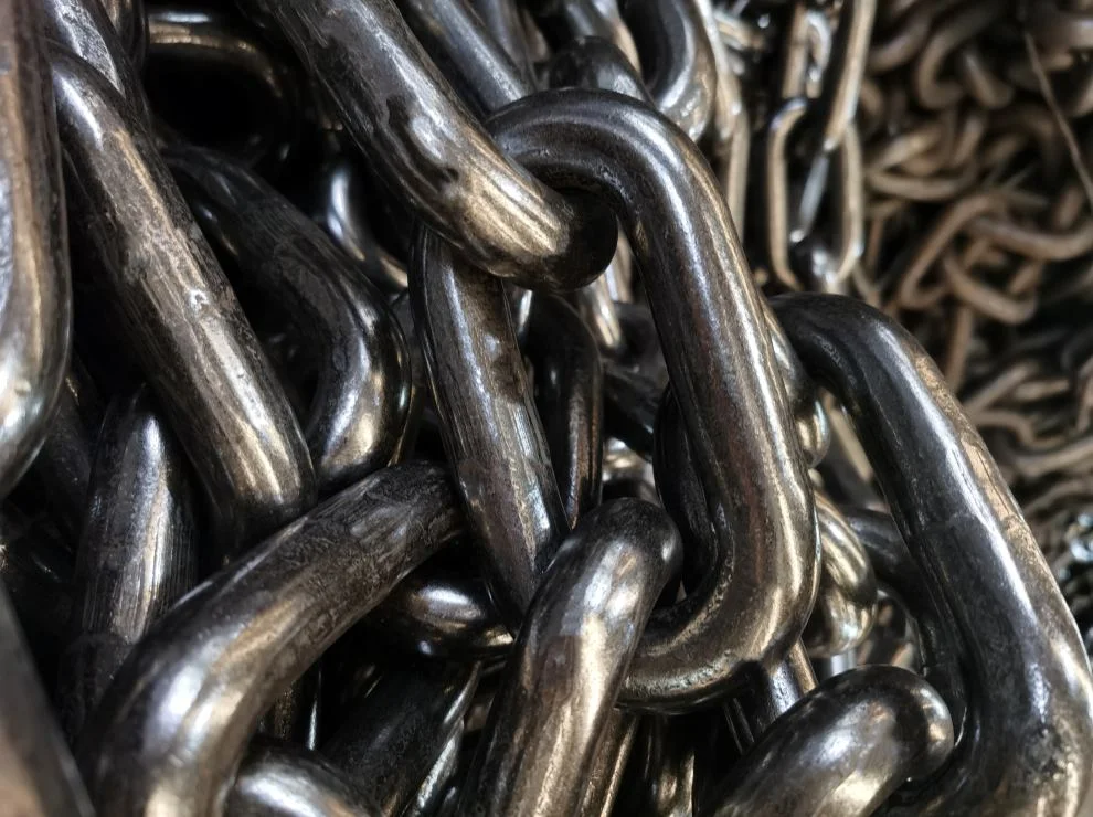 Black Painted Studless Anchor Chain
