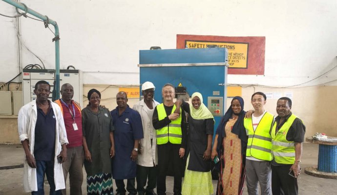 Engineers went to Kenya to help customers install and debug a 1,500-ton swager