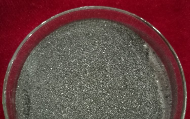 Graphite Powder in Powder Metallurgy: Enhancing Gears and Structural Components