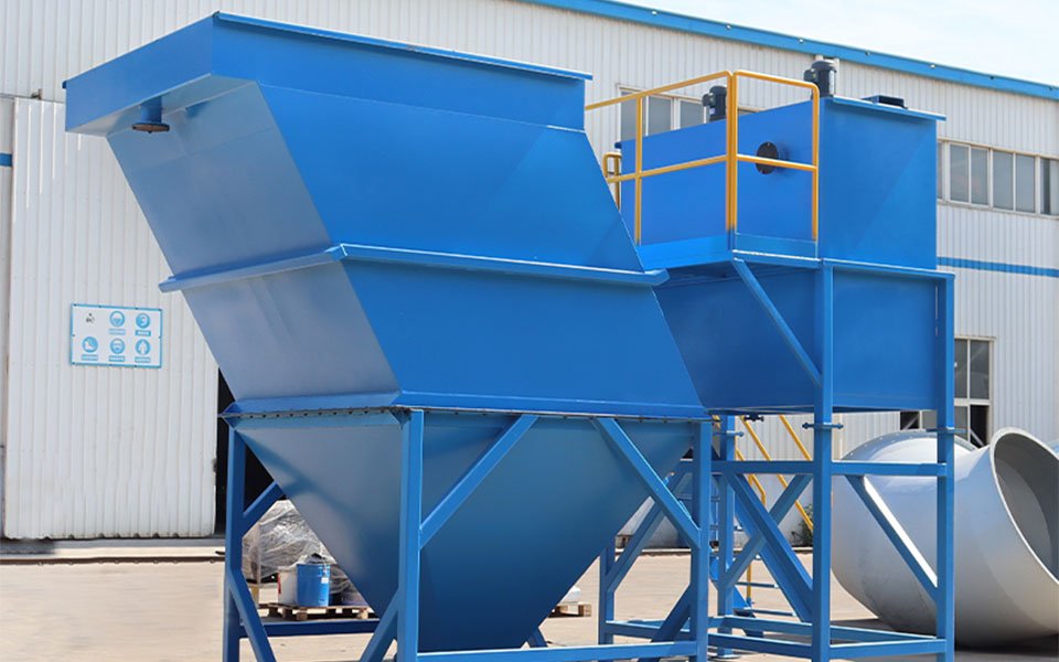 CLARIFICADOR DE LÁMINAS: mejora eficiente del tratamiento de aguas residuales