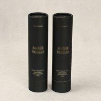 Sustainable lipstick packaging with push base