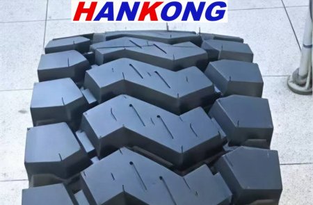 Mining Dump Truck Tyres Block Pattern