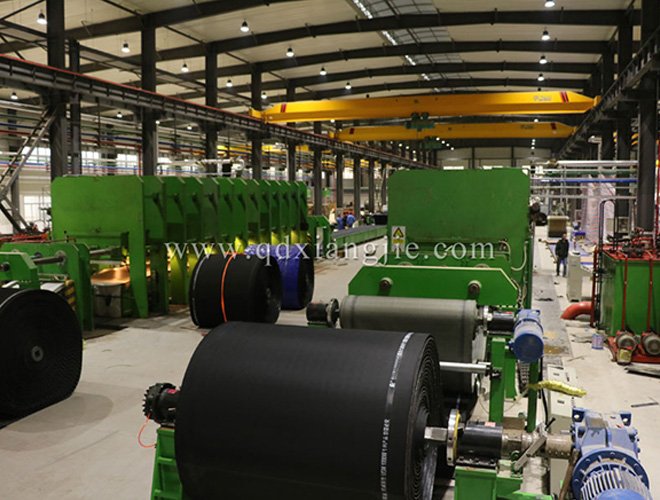 Conveyor belt vulcanization production line