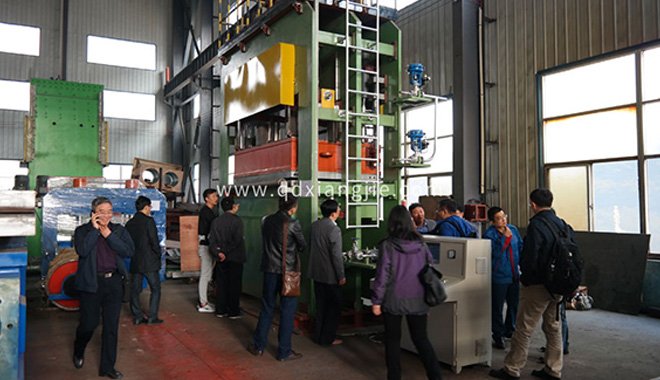 Maintenance and precautions for plate vulcanizer